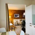 Apartment Family 104 *
